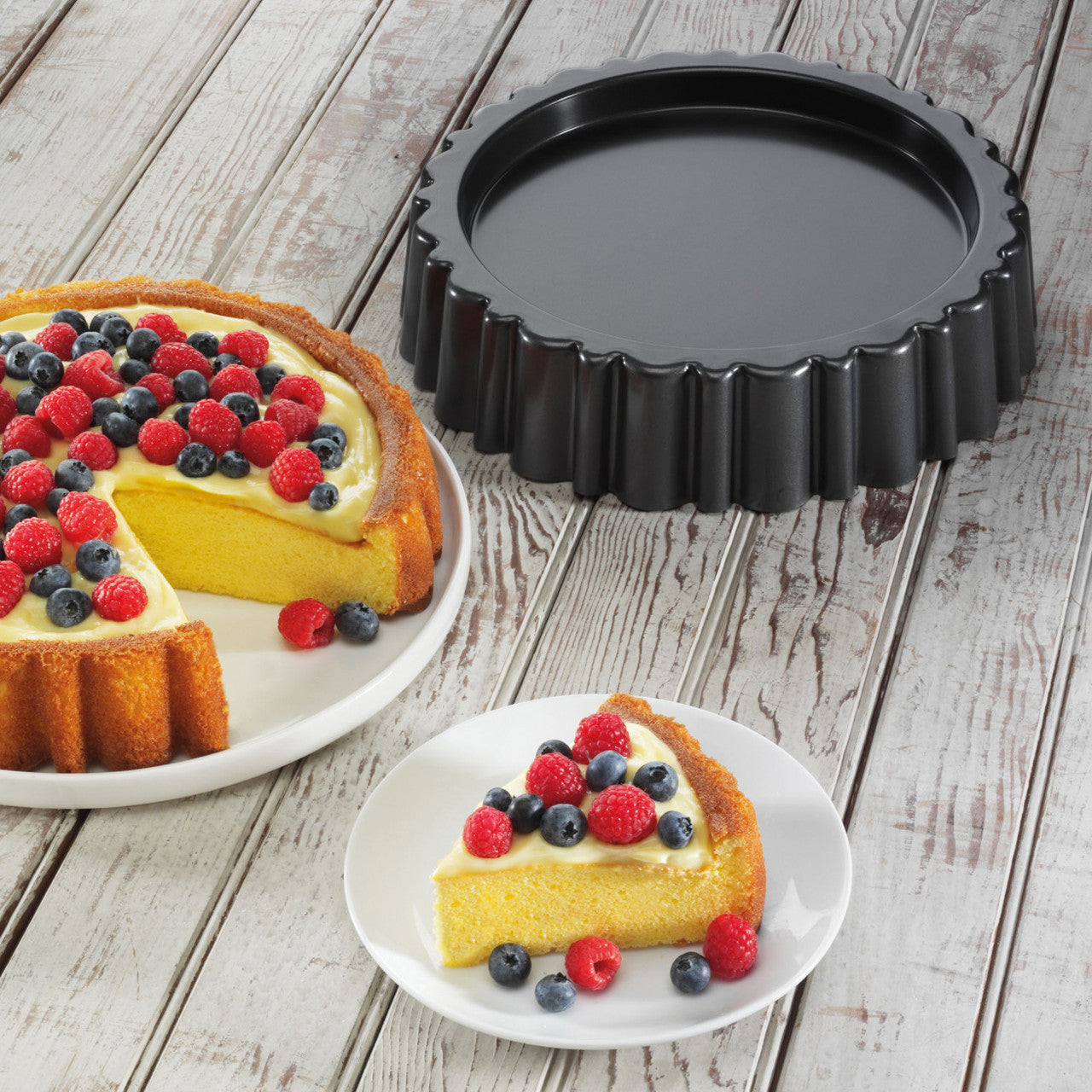 Chicago Metallic Non-Stick Mary Ann Cake / Sponge Flan Pan