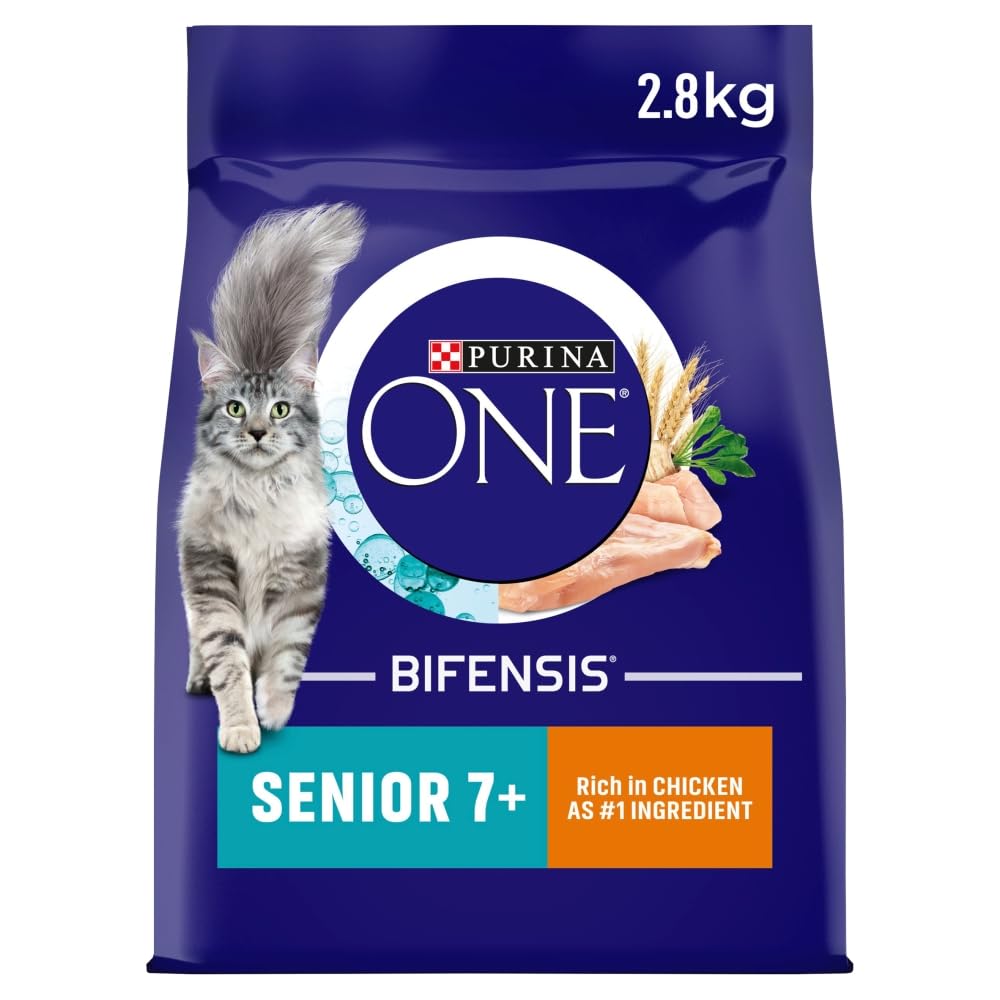 Purina ONE Senior 7+ Dry Cat Food Chicken, 3kg, transparent