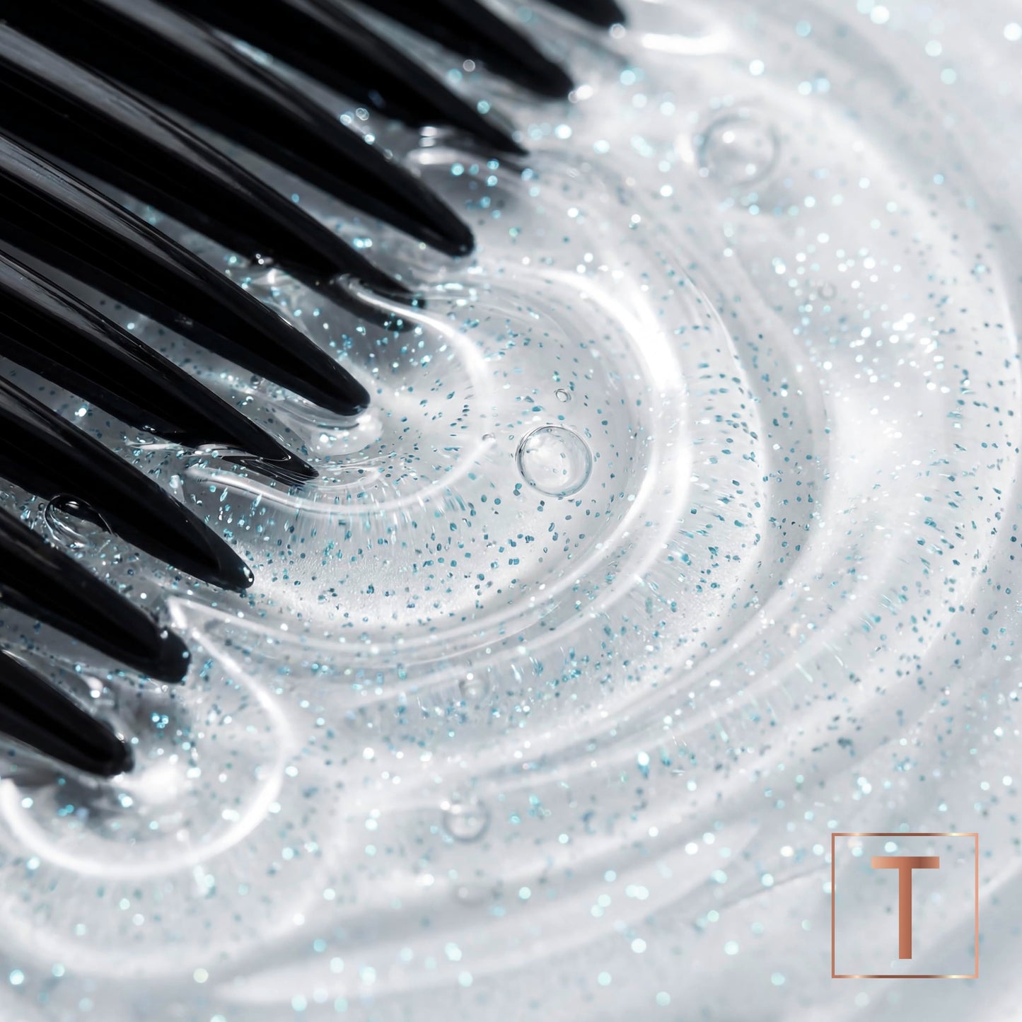 TRESemme Hydra Molecular Moisture Moisture Boost Serum hair treatment for a salon-sculpted look 100 ml