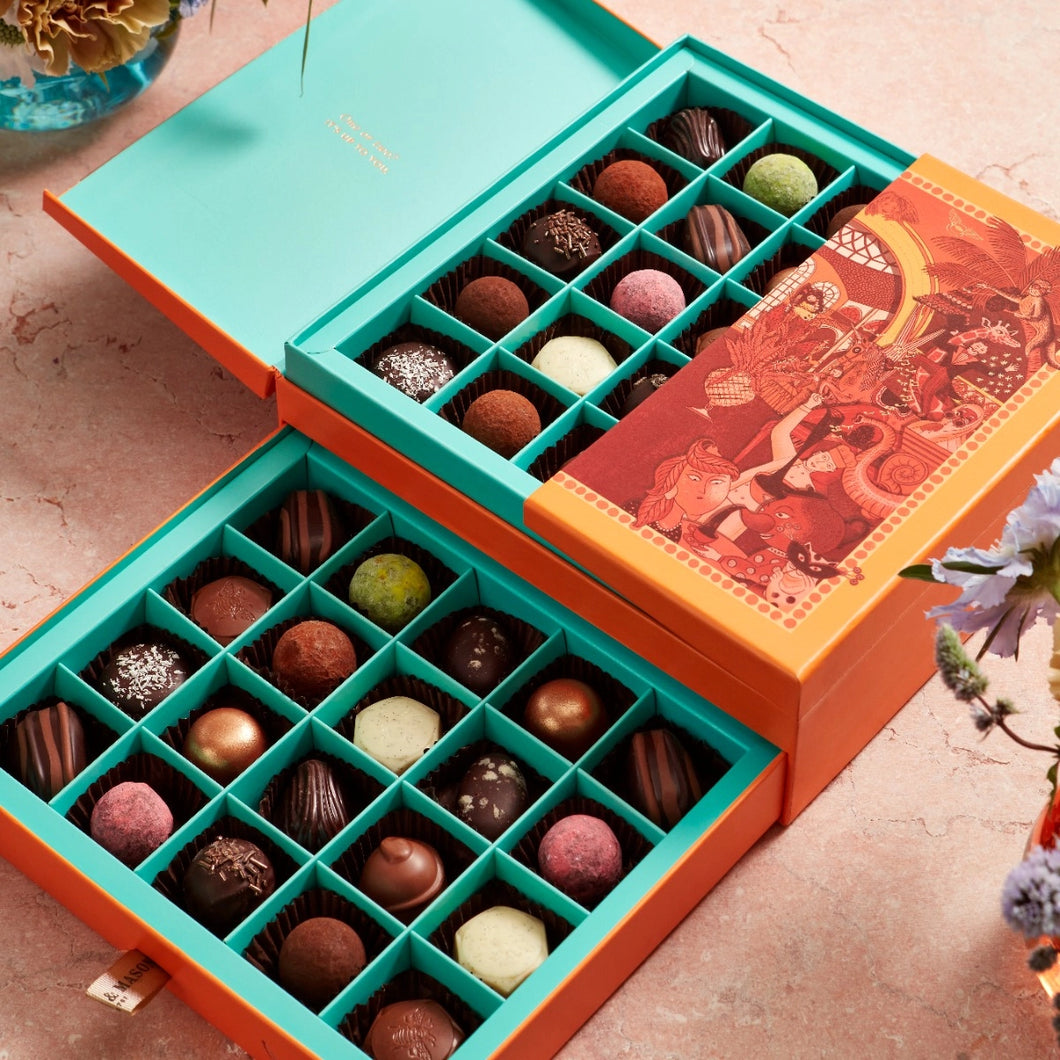 Fortnum & Mason Fortnum's Favourites Milk, Dark & White Chocolate Selection, 525g