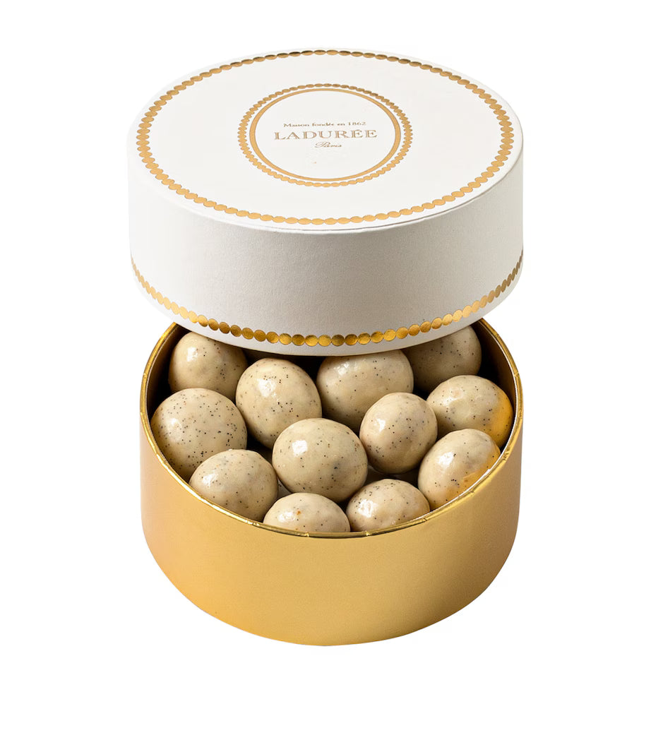 Ladurée Pearls Box Hazelnut Vanilla 130g