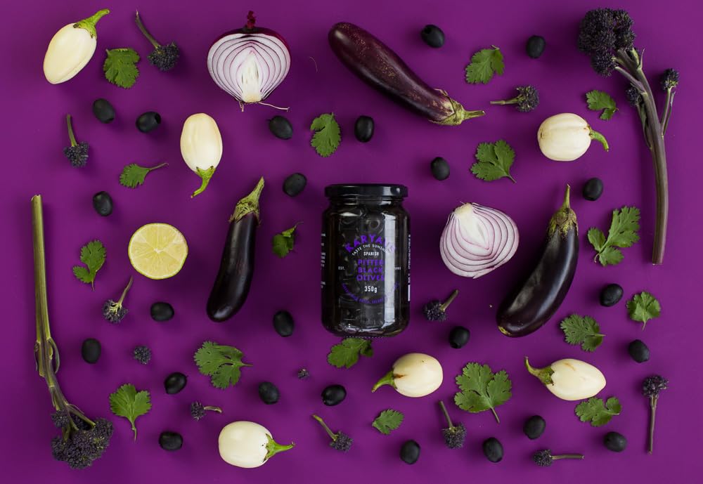 Karyatis Spanish Black Pitted Olives in Brine 907g