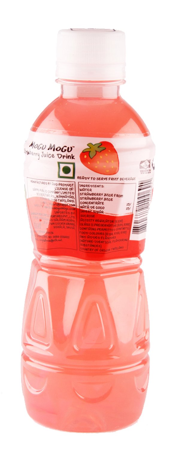 MOGU MOGU STRAWBERRY Flavoured Drink With Nata De Coco 320 ml