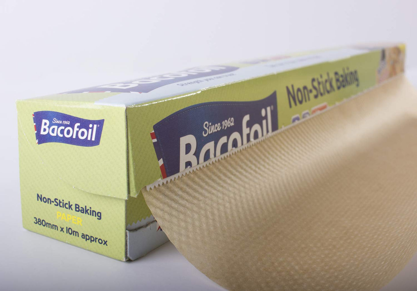 Bacofoil Non-Stick Baking Paper Parchment with Non-Stick Structure, 38cm x 10m