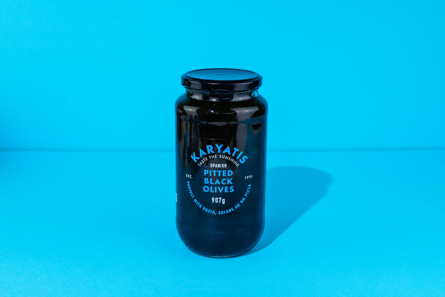Karyatis Spanish Black Pitted Olives in Brine 907g