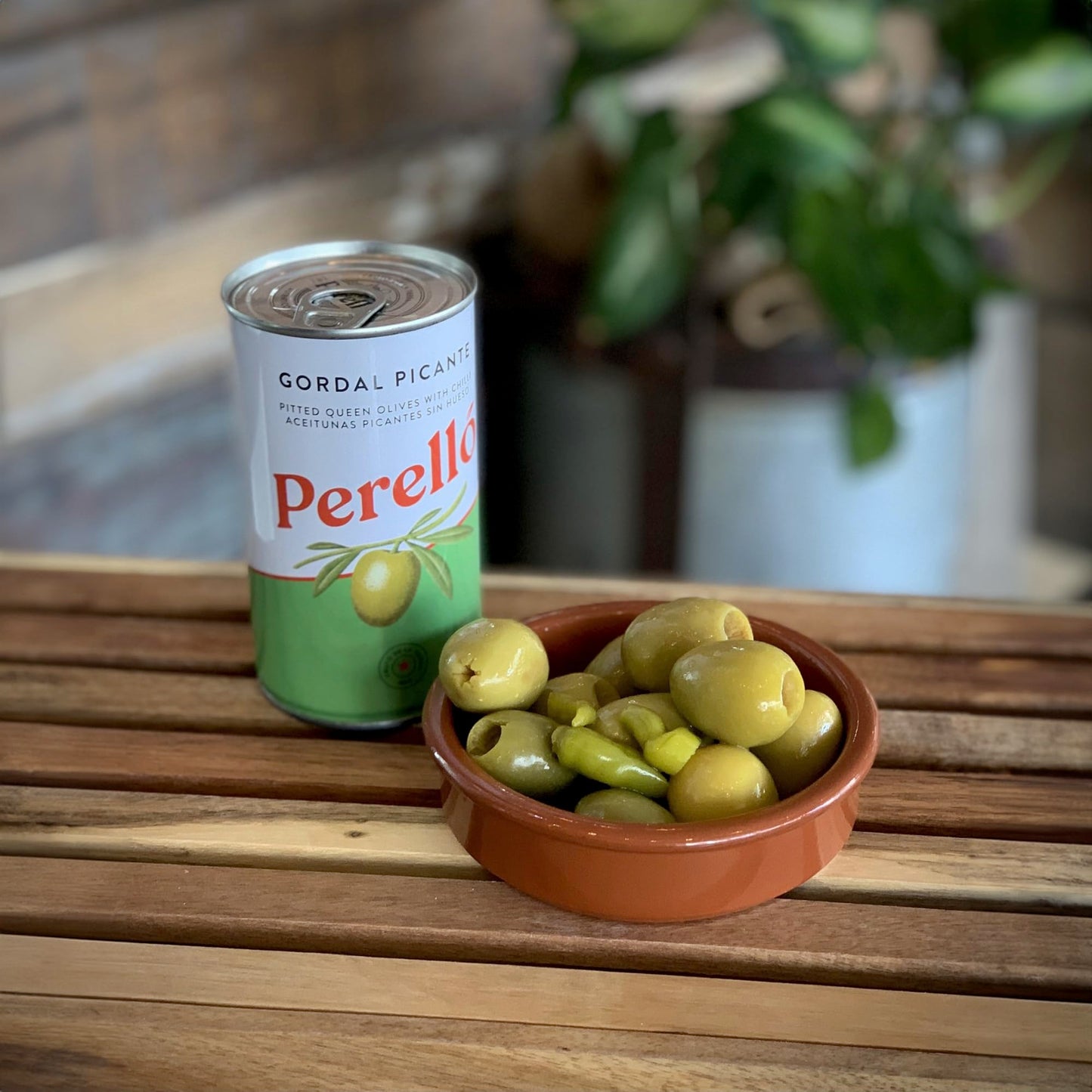 Perelló Gordal Picante Pitted Olives - 350g (150g Drained), Pack of 4, Spanish Green Olives - Spicy Gordal Olives, Perello Olives, Tinned Olives Pitted