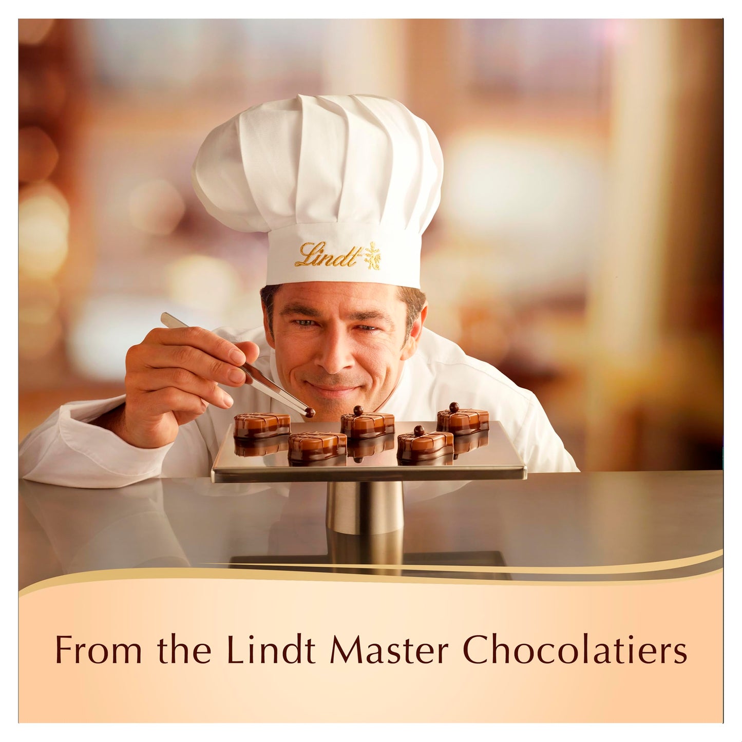 Lindt Creation Dessert | 21 Assorted Fine Dark, Milk and White Chocolate Box Medium, 200g | Gift Present or Sharing Box for Him and Her | Christmas, Birthday, Celebrations, Congratulations, Thank you