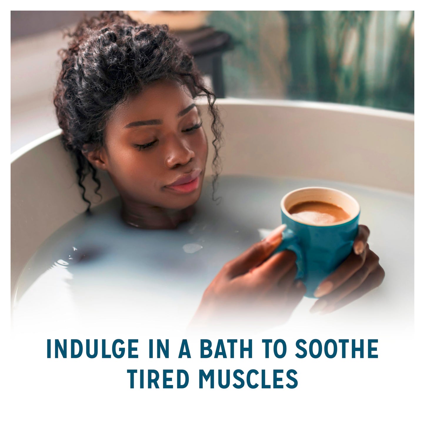 Radox Mineral Therapy Bath Soak Muscle Soak uniquely blended with minerals, herbs & a soothing thyme fragrance Bath Salts for a relaxing bath 400 g