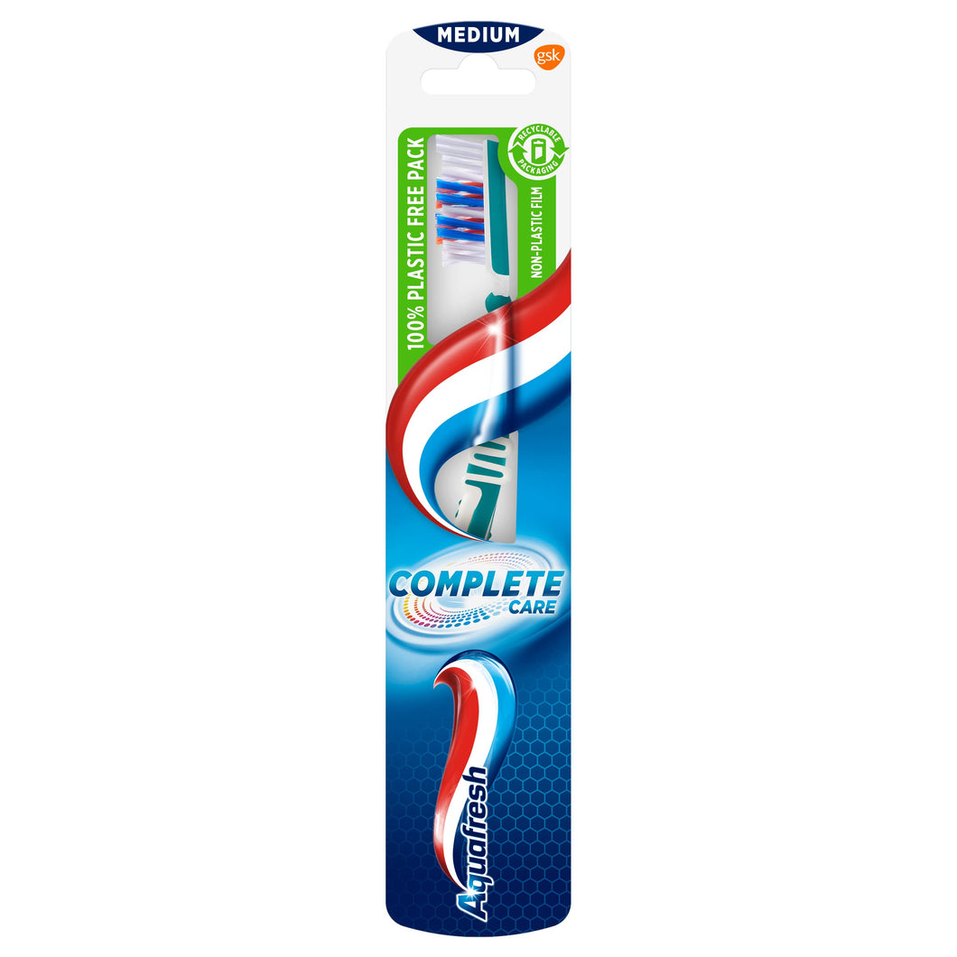 Aquafresh Complete Care Toothbrush Medium