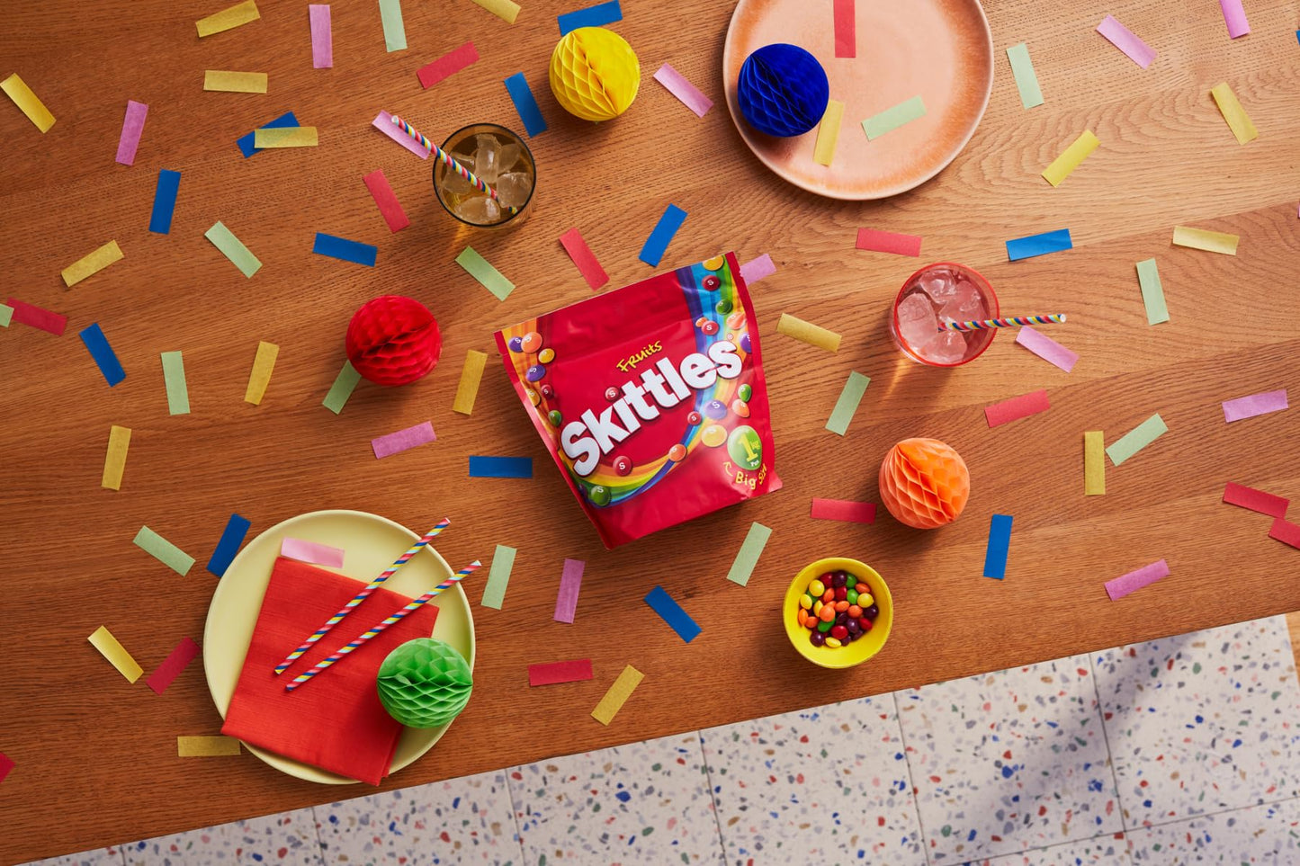 Skittles Sweets Bag, Fruit Flavoured, 1Kg, Vegan, Bulk Sweets Bag, Ideal for gift, snacks and sharing