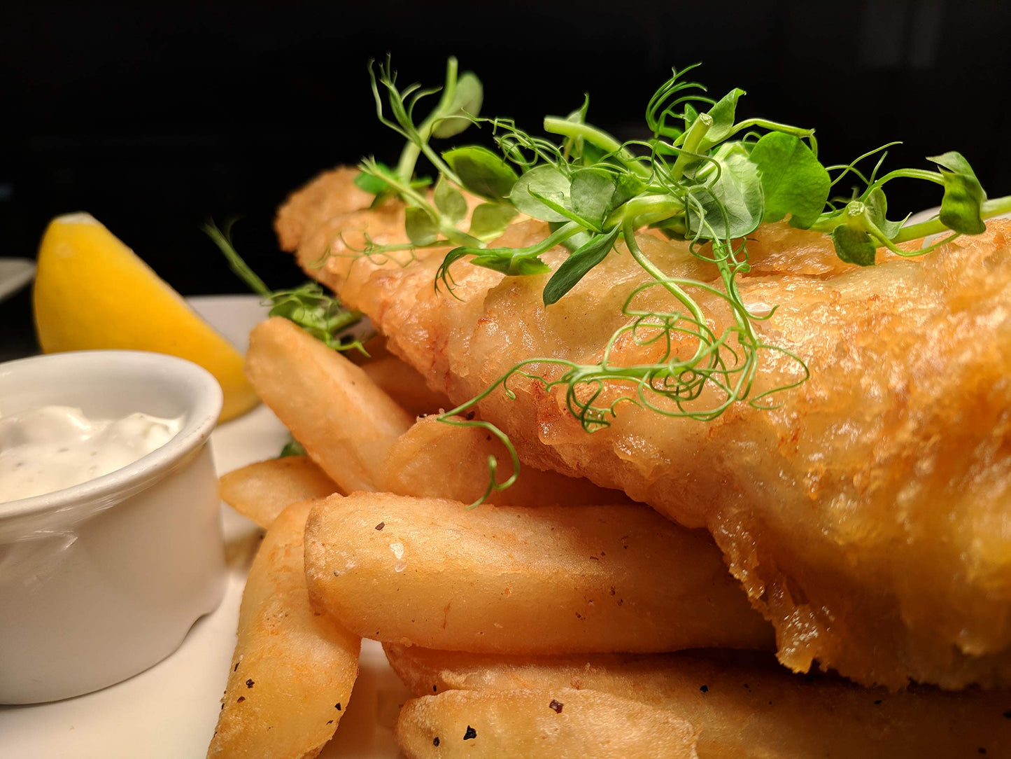 Goldenfry Chip Shop Batter Mix and Curry Sauce Granuals Set. 2 x 170g Batter Mix, 1 x 160 Curry Sauce Granules. Ideal for The Food Cupboard and Make The Best Alternative to The Real Thing!