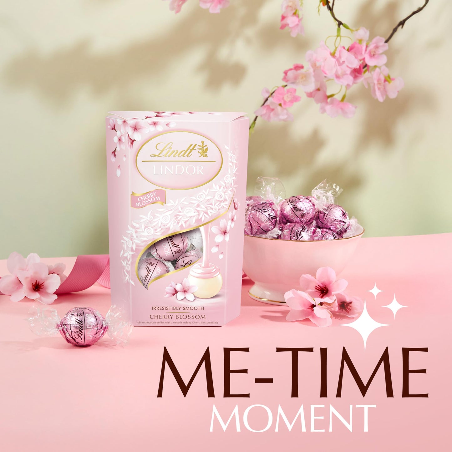 Lindt Lindor Cherry Blossom White Chocolate Truffes Box 200g