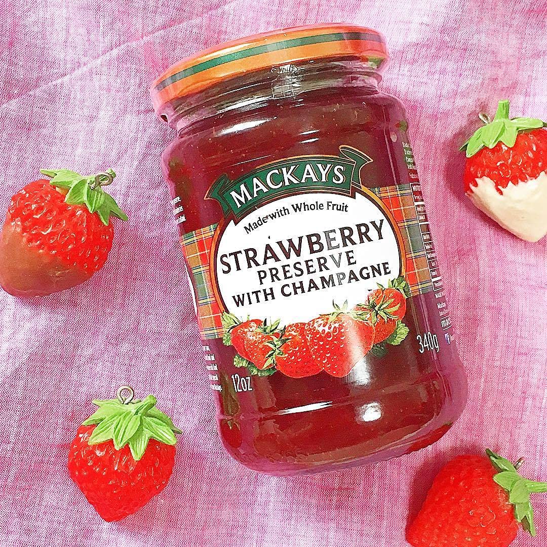 Mackays Strawberry Preserve with Champagne