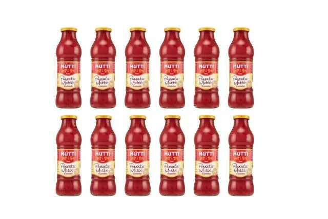 Mutti Passata Tomato Puree Multibuy Offer   12x700ml