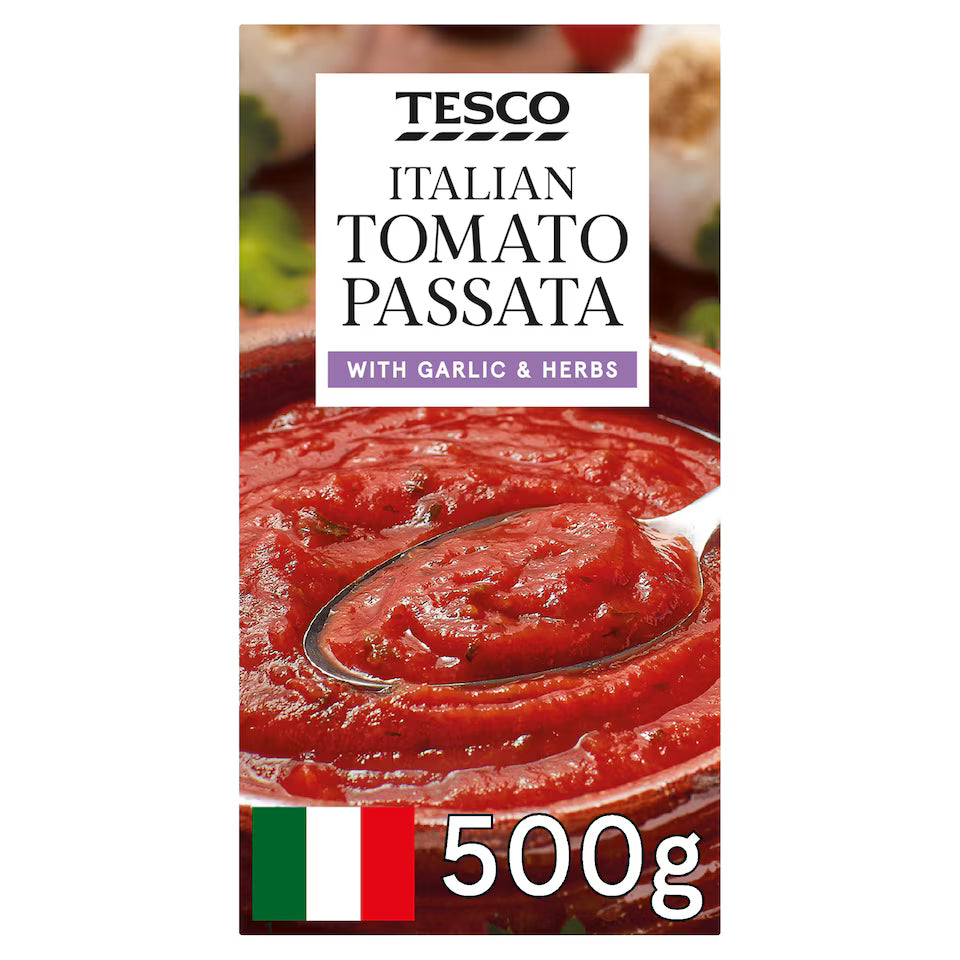 Tesco Italian Passata With Garlic & Herbs, 500g