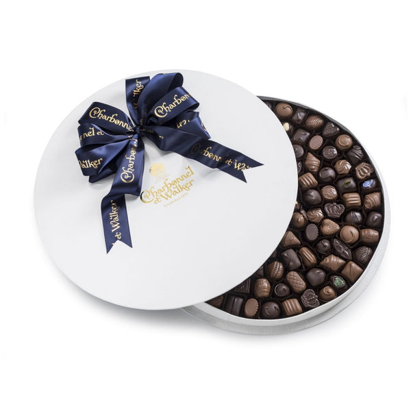 Charbonnel et Walker Luxurious 2000g Boite Blanche with Milk and Dark Chocolates (without alcohol)
