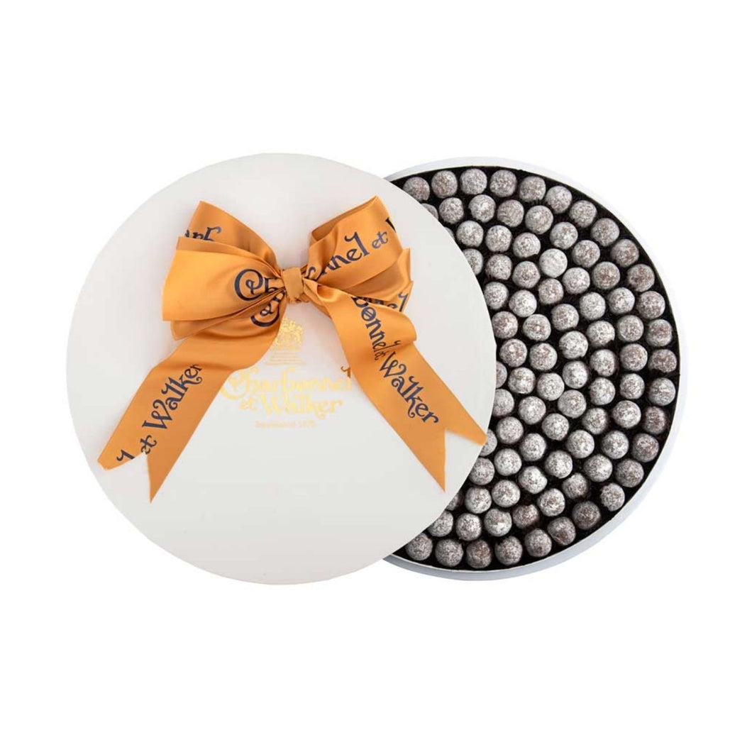 Charbonnel et Walker Luxurious 2000g Boite Blanche with Milk Sea Salt Caramel Truffles