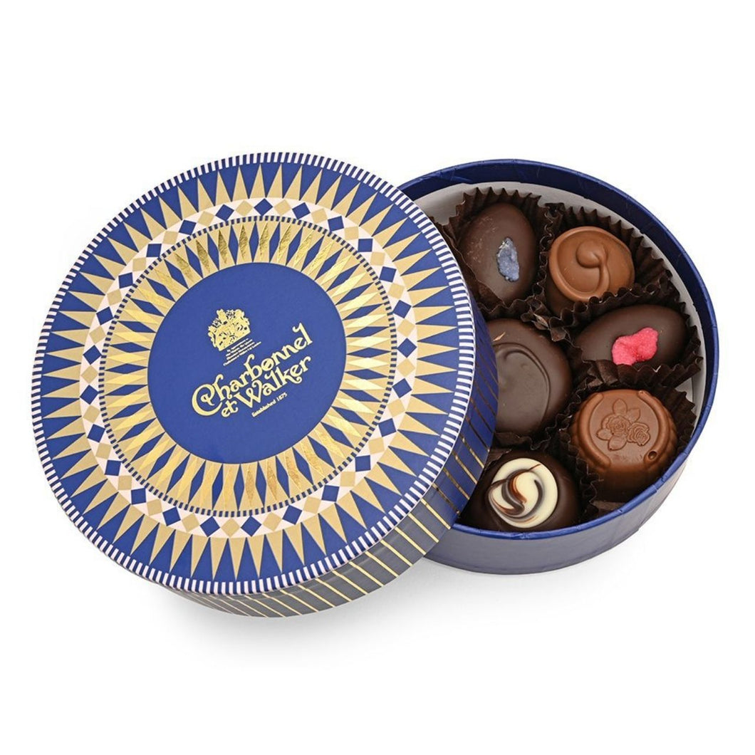 Charbonnel et Walker Victorian Circle – 8 Piece Milk and Dark Chocolate Selection – without alcohol